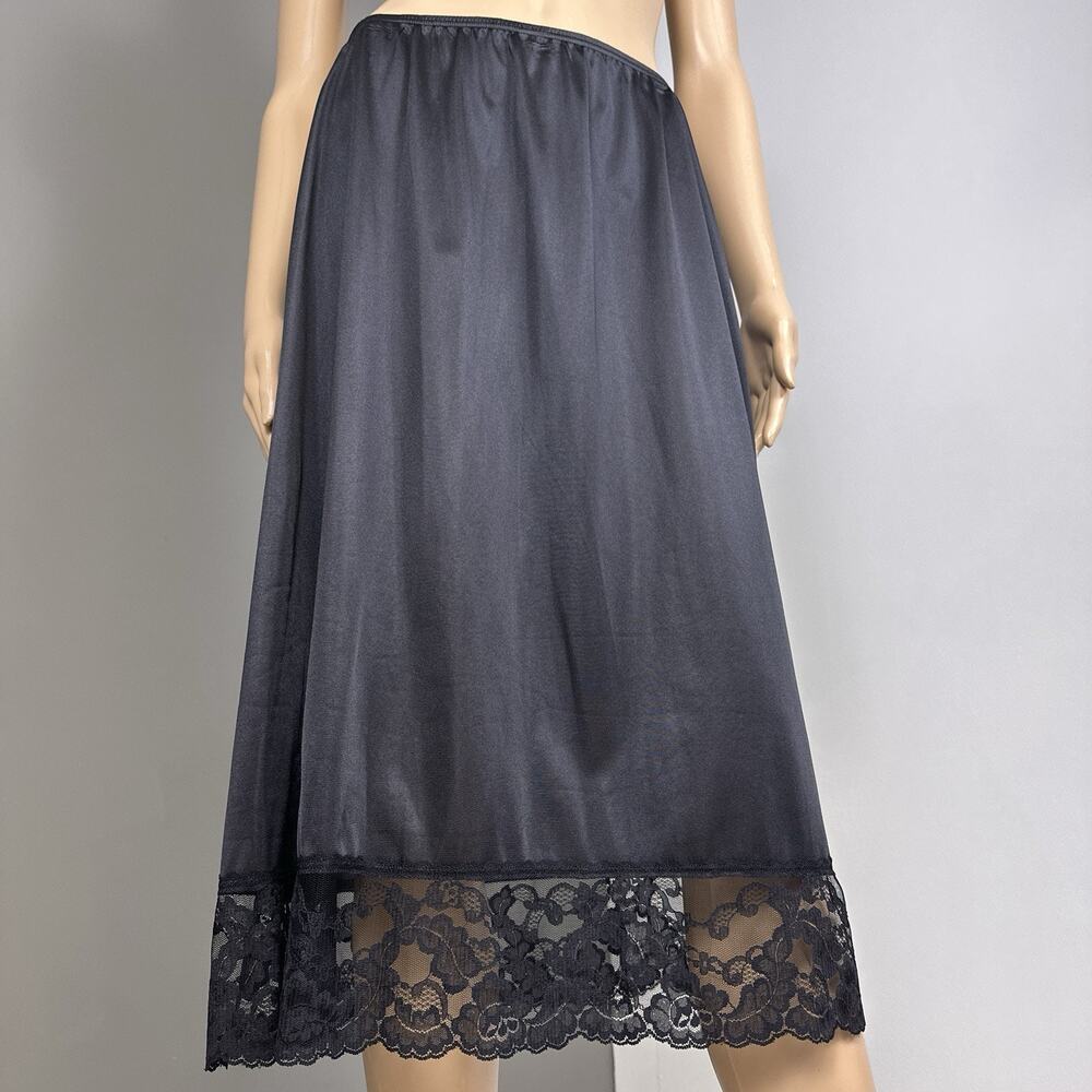 Vintage Vassarette Half Slip XL Black Wide Lace Trim Midi Length Nylon 11-105